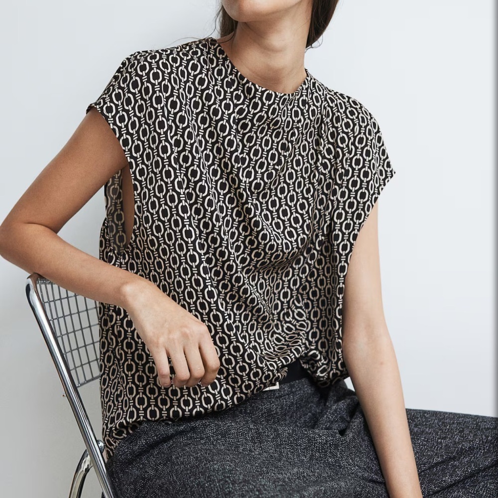 H&M Black and Cream Geometric Blouse